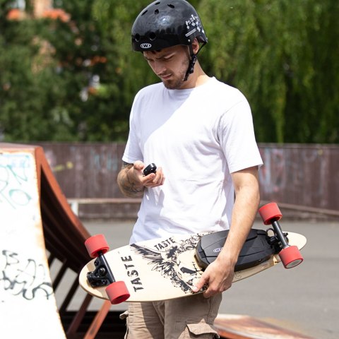 KASK SKATEBOARDOWY STAND ROZM. L (62) /WORKER KASK SKATEBOARDOWY STAND ROZM. L (62) /WORKER