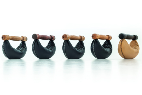 HANTLE SWINGBELL BOARD OAK SKÓRA 40KG 4 PARY /NOHRD