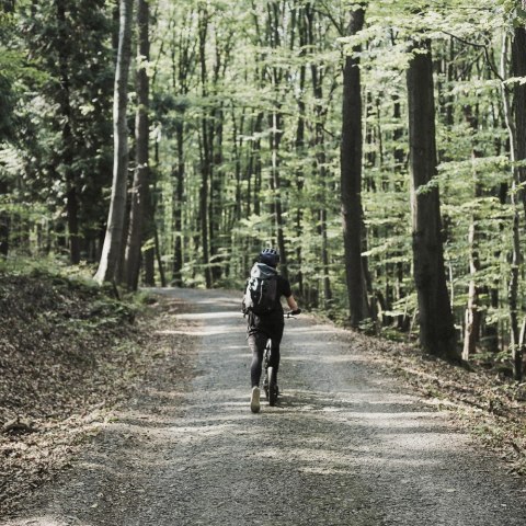 HULAJNOGA Z POMPOWANYMI KOŁAMI RUNRUN MEZEQ /YEDOO HULAJNOGA Z POMPOWANYMI KOŁAMI RUNRUN MEZEQ /YEDOO