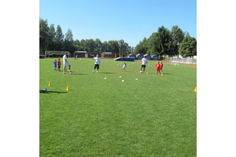 PACHOŁEK TRENINGOWY CF090.1 /INSPORTLINE PACHOŁEK TRENINGOWY CF090.1 /INSPORTLINE