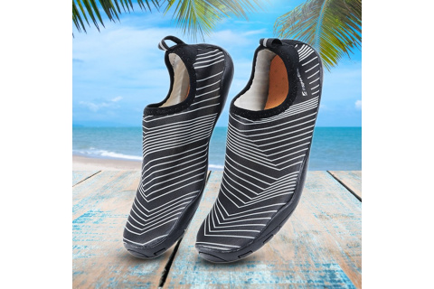 BUTY DO WODY MAKARA UNISEX BLACK R.39 /INSPORTLINE BUTY DO WODY MAKARA UNISEX BLACK R.39 /INSPORTLINE